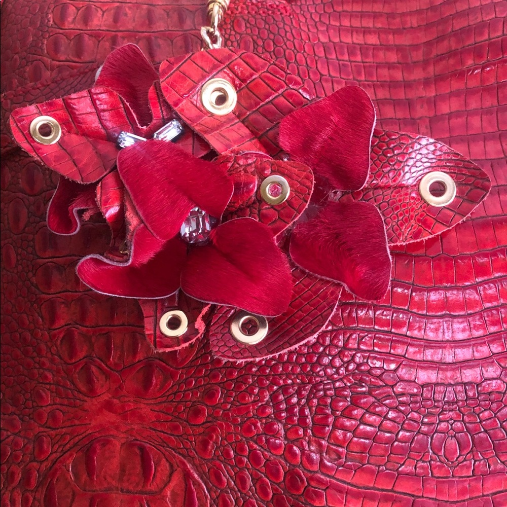 Women’s Red Handbag - Picture 3 of 16